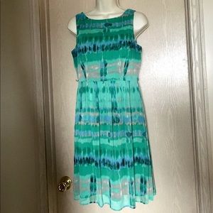 ❌DONATED❌✅DESC - Dress Barn Sleeveless Shift Dress Size 4P